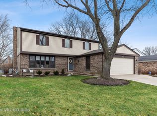 2607 N Prindle Ave, Arlington Heights, IL