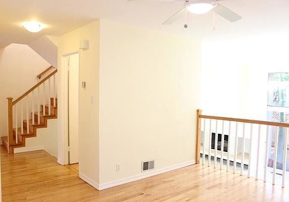 2nd image of 520 Leahy St