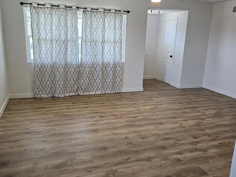 21329 Jaffrey Ave — Photo 21