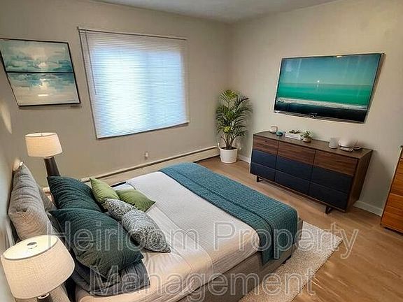 4th image of 25 W Redwing St #18