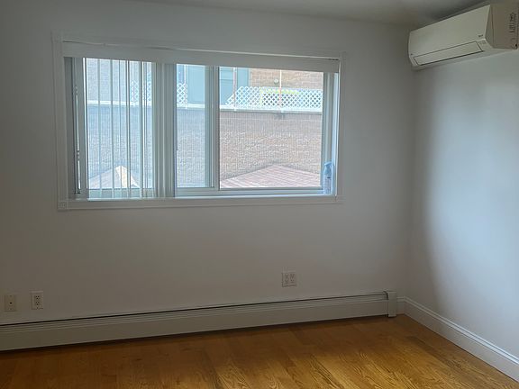 5th image of 13755 Holly Ave Floor 2