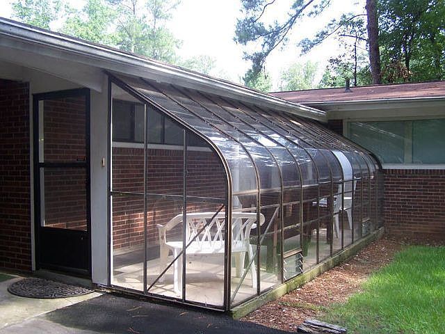 1st image of 920 Hickory Dr