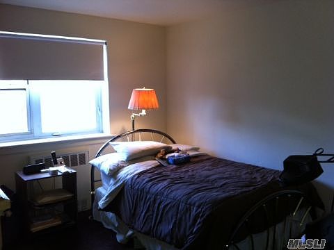 5th image of 15125 88th St APT 5C