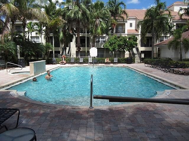 2nd image of 5980 W Sample Rd #203