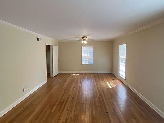 4th image of 3066 Overbrook Dr