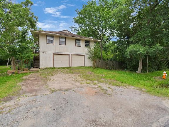2nd image of 3011 Humphreyville St #A