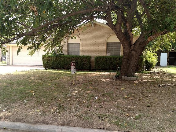 4th image of 2322 Avenue C