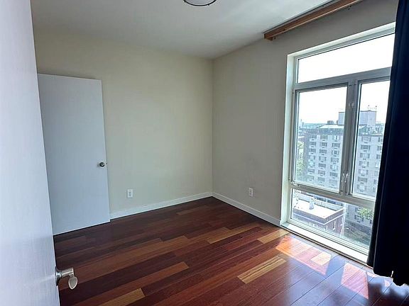 5th image of 14238 37th Avenue #13D