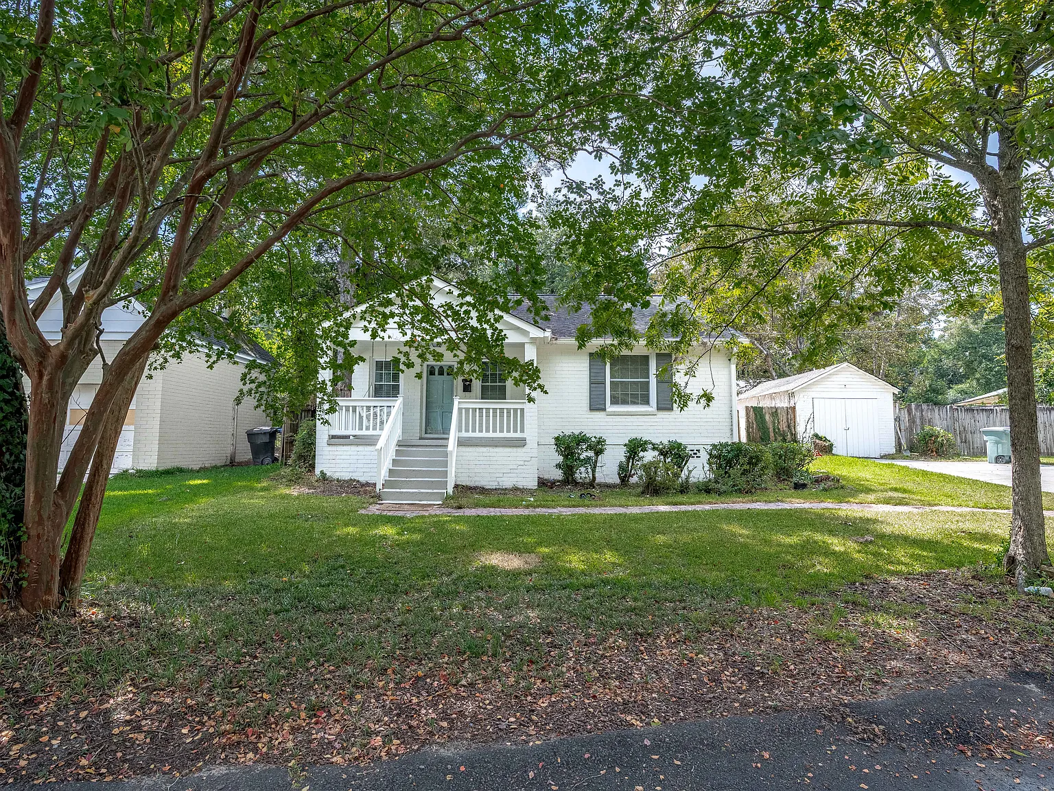 2 bed, $2,095 — Photo 2