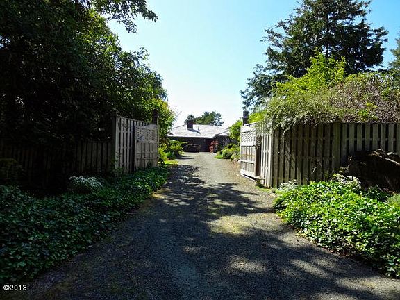 5th image of 1935 SW McDonald Ave