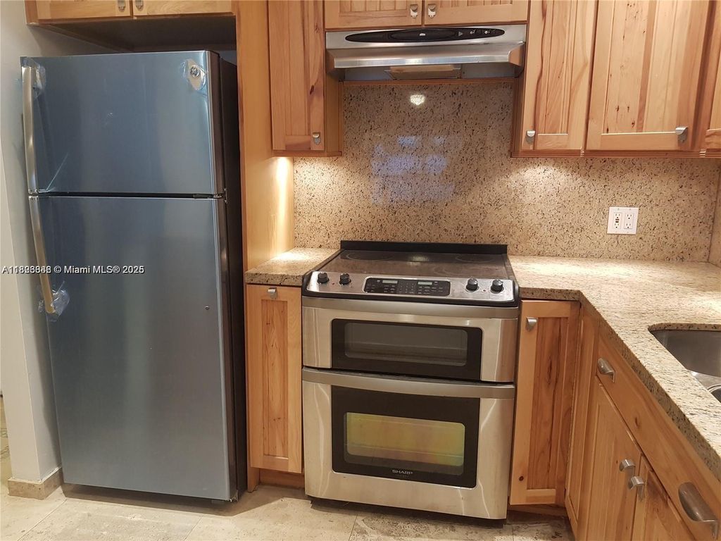 253 S Cypress Rd APT 237, photo 6