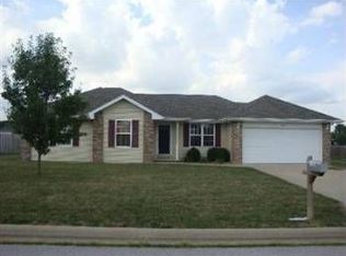 123 E Loyal St, Clever, MO 65631