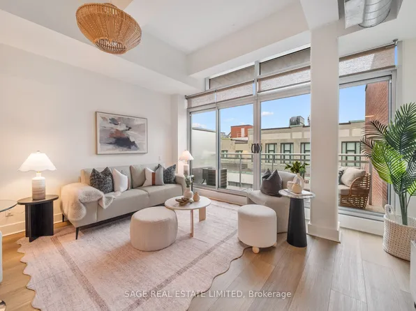 233 Carlaw Ave #811, Toronto, ON M4M 3N6