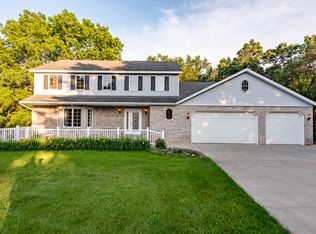 454 Carlisle Ln NW, Rochester, MN 55901