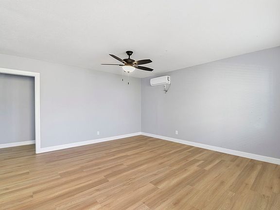 3rd image of 1415 Avenue H