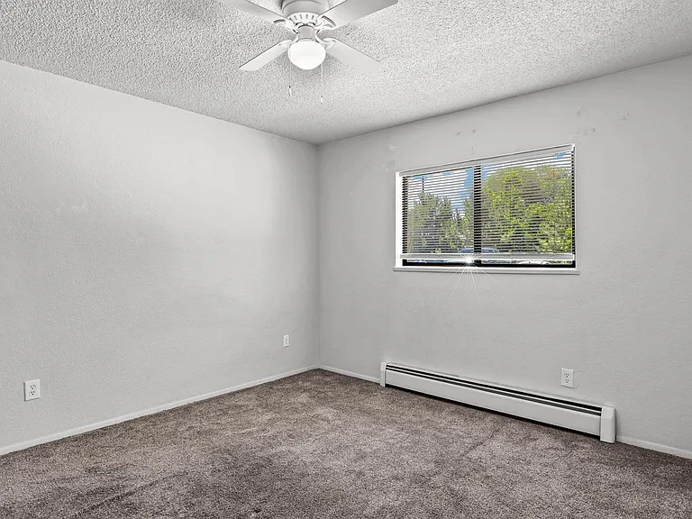 540 29th Rd — Photo 11
