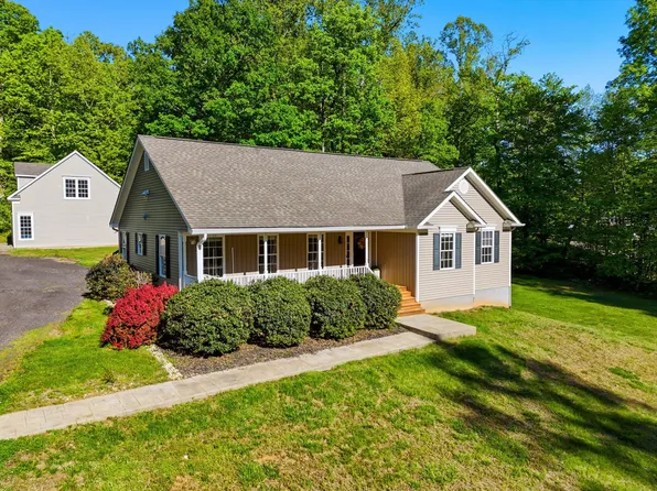 1522 Meander Run Rd, Locust Dale, VA 22948