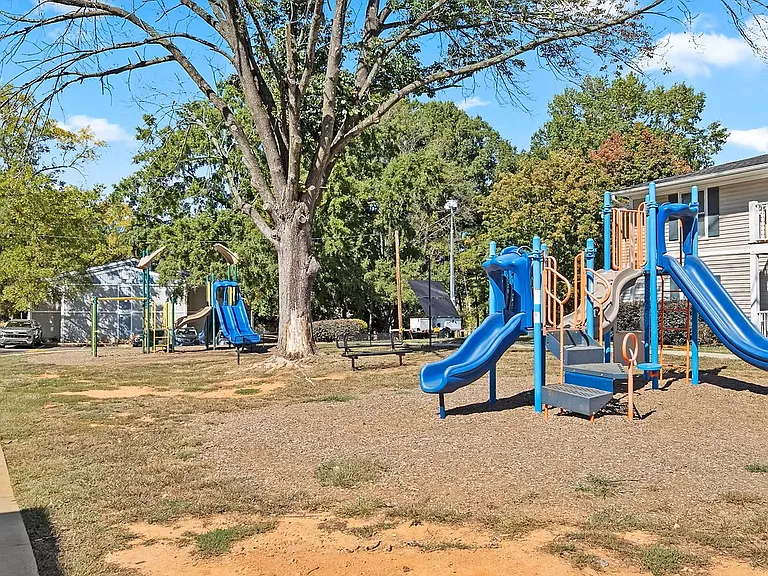 Oak Park at Nations Ford — Photo 9