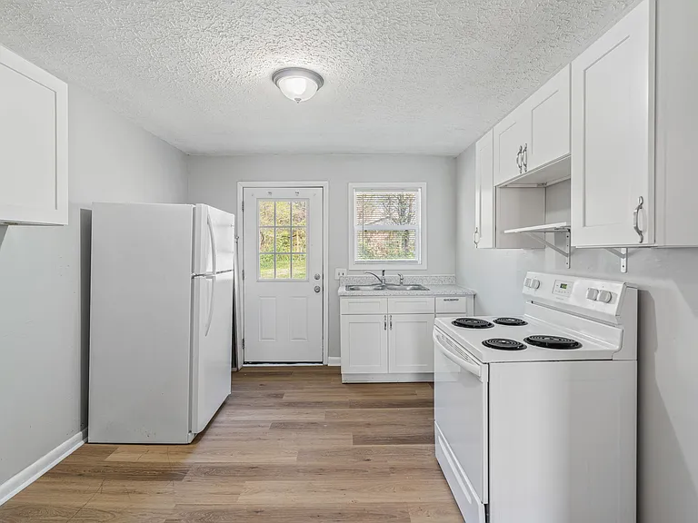 3811 Fairmont Blvd #1 — Photo 6