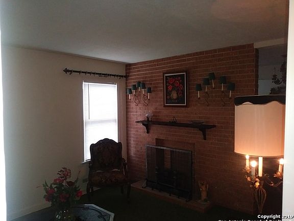 5th image of 2935 W Travis St