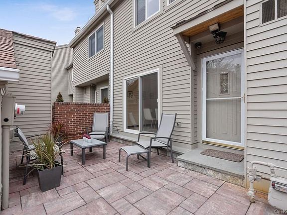 4th image of 21 Waterside Close