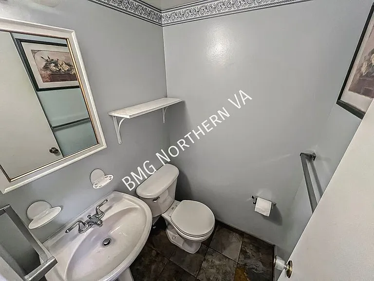 8237 Smithfield Ave — Photo 23