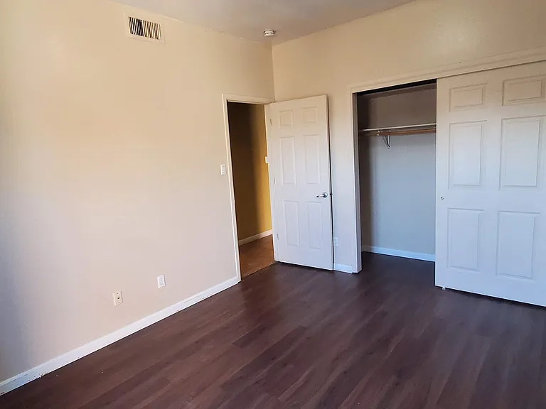3035 Southern Blvd SE — Photo 4