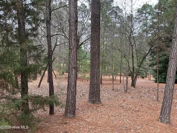 16 Oxton Circle, Pinehurst, NC 28374