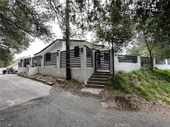 21435 Golondrina St, Woodland Hills, CA 91364