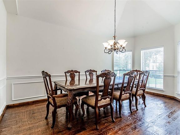 5th image of 3511 Irvin Dr