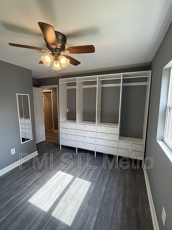 3 bed, 1.0 bath, 875 sqft, $1,495 — Photo 3