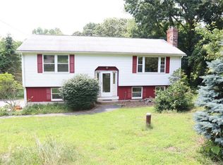 88 Bloomingdale Rd, Waterford, CT 06385