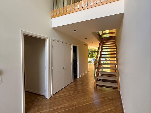 5th image of 32690 Ravine Dr