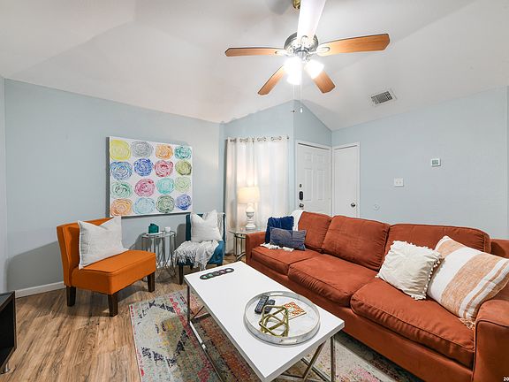 4th image of 5607 Clearwood