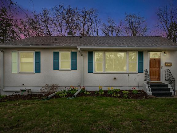 2nd image of 2359 Cowern Pl E