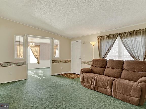 2nd image of 117 Barnwood Pl