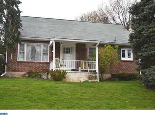 15 W Mohn St, Mohnton, PA 19540