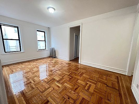 2nd image of 2419 Davidson Ave APT 5C
