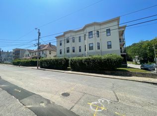 338 3rd Ave #1L, Woonsocket, RI 02895