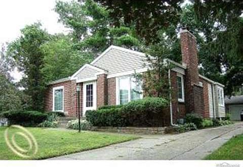 3rd image of 1135 Earl Blvd