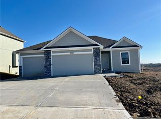 7707 NE 107th St, Kansas City, MO 64157