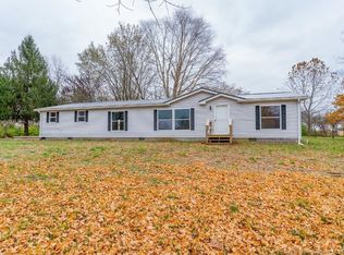 6719 E Olive Branch Rd, Pekin, IN 47165
