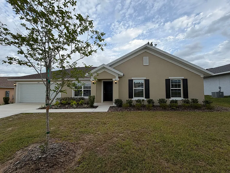 678 W Walkertown Dr — Photo 1