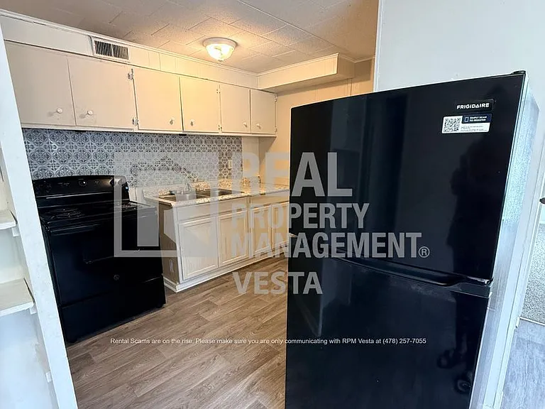 620 Cedarwood Dr — Photo 3