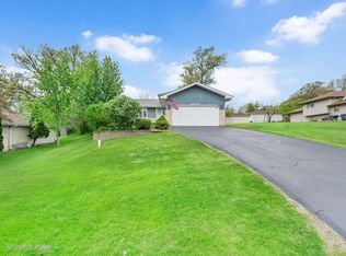 0N170 Sarana Ave, West Chicago, IL 60185