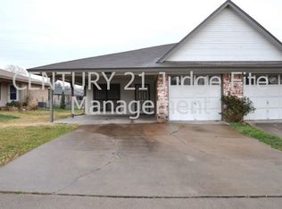 909 Terry Trl, Weatherford, TX 76086