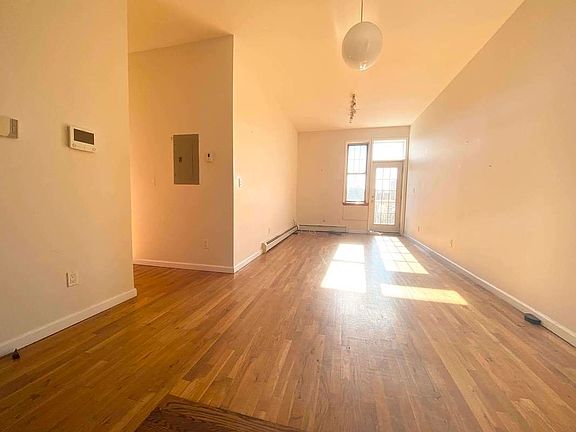 2nd image of 370 Menahan St #4RB