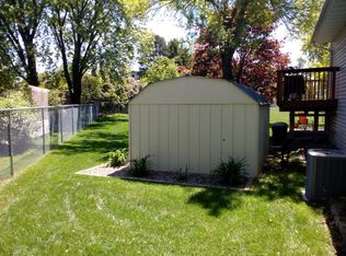 6701 83rd Pl N, Brooklyn Park, MN 55445