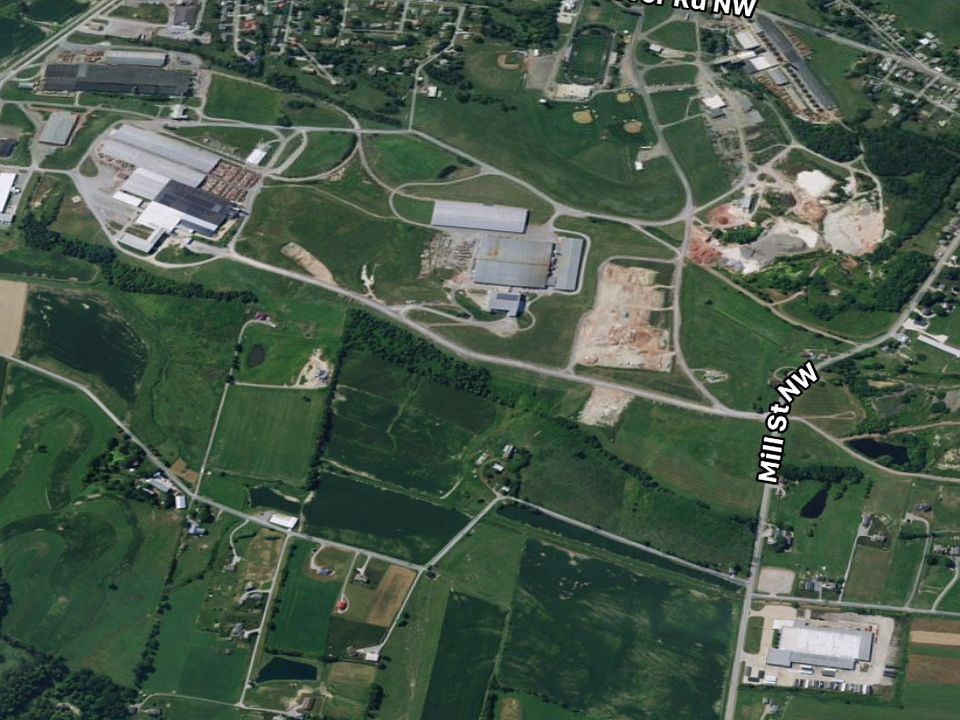 2nd image of Golf Course Rd