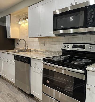 4th image of 1641 Arlyn Cir APT F
